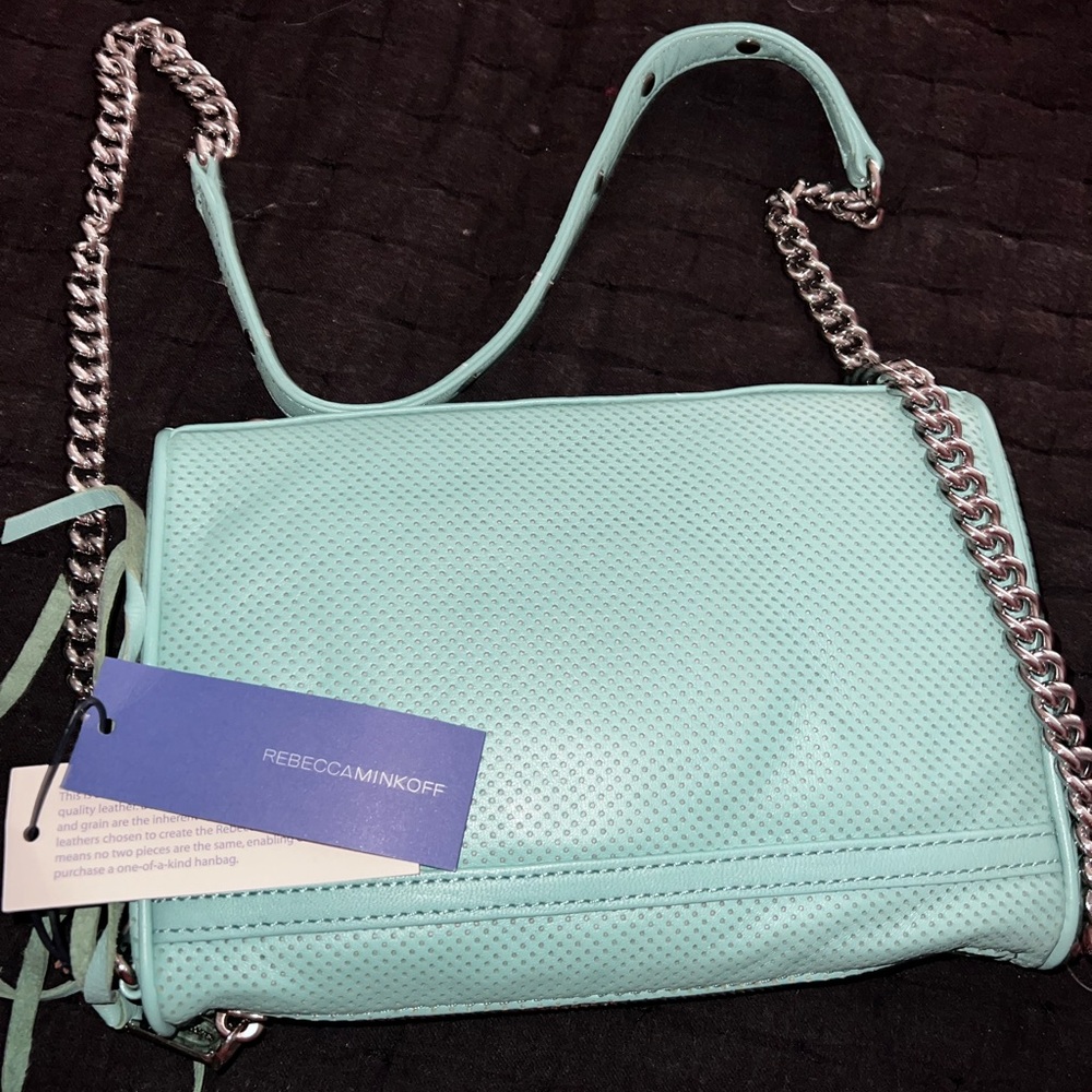 Brand new crossbody, gorgeous detailing. I love her but need the cash more 🤣 - Picture 3 of 6